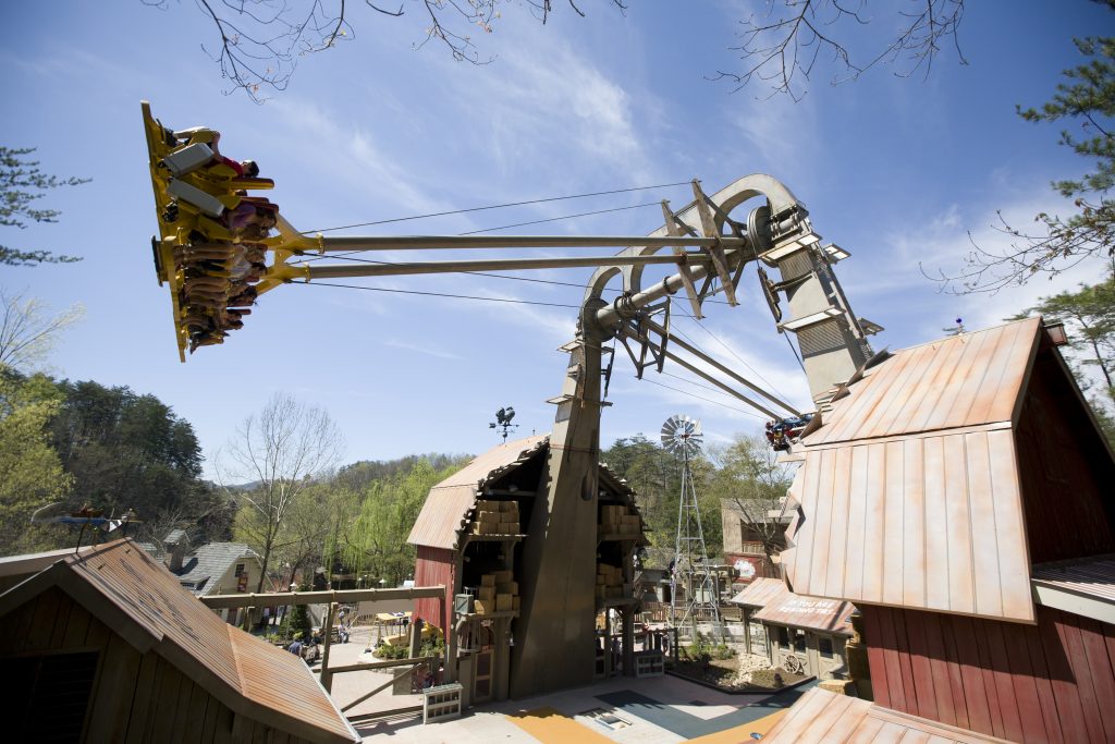 Barnstormer ride at Dollywood