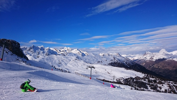 Snowboarding at Serre Chevalier.