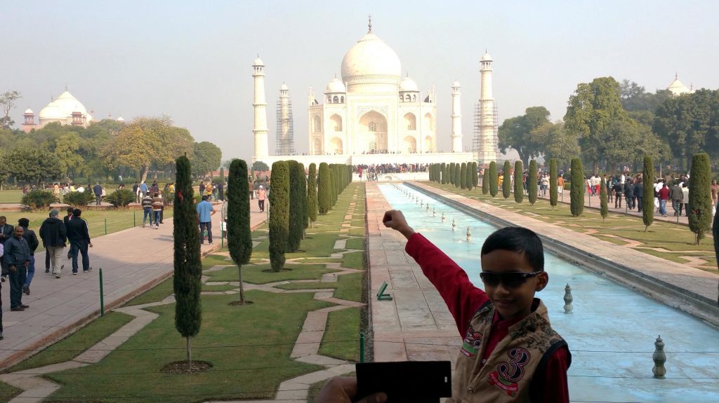 Asian Woman Posing Over Taj Mahal From A Boat, Agra, India Stock Photo,  Picture and Royalty Free Image. Image 139275122.