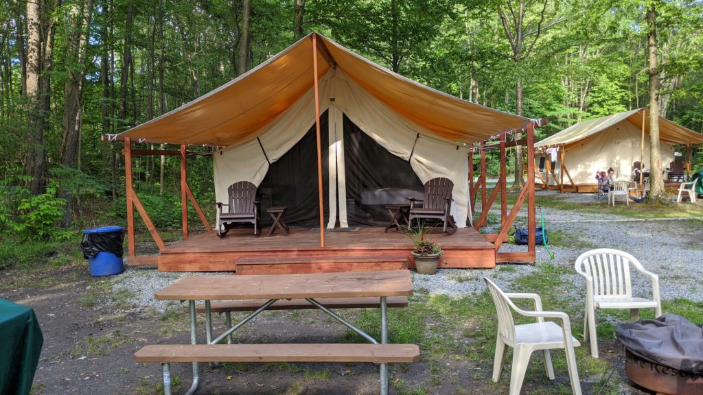 Glamping tent area at Keen Lake Camping & Cottage Resort