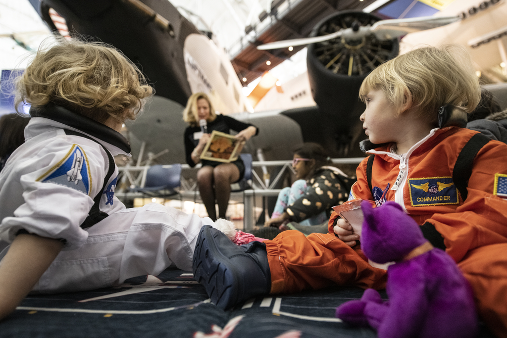 Teacher and students at Udva-Hazy Center of the NASM.