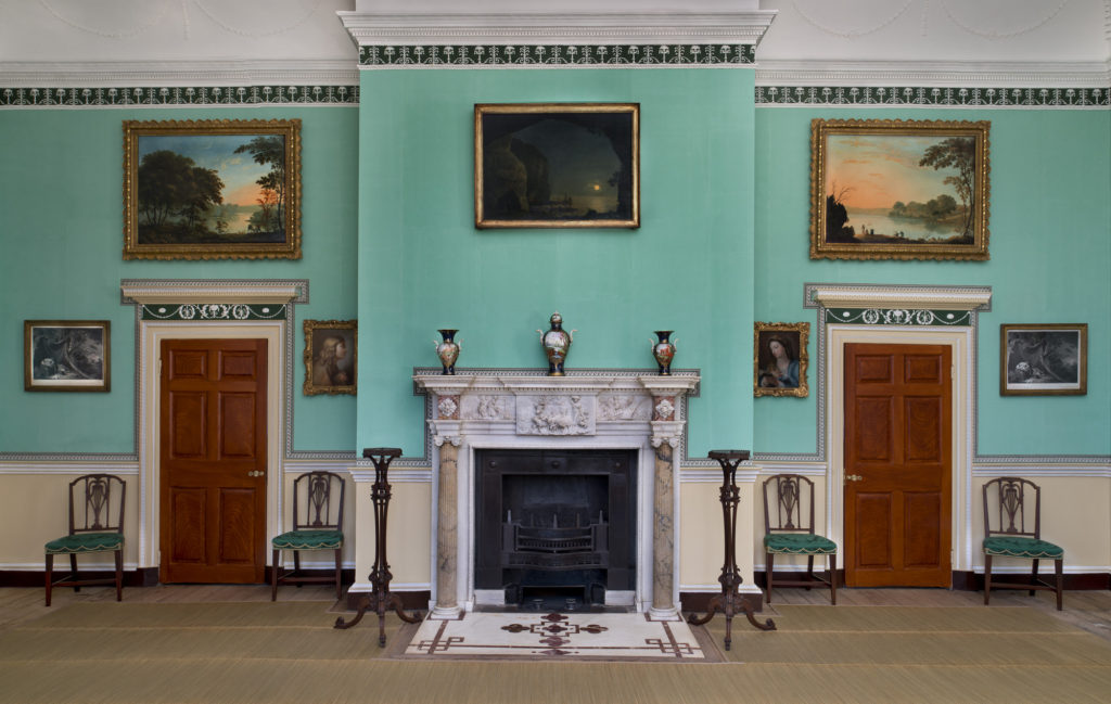 Mount Vernon restored sitting room, photo by Gavin Ashworth.