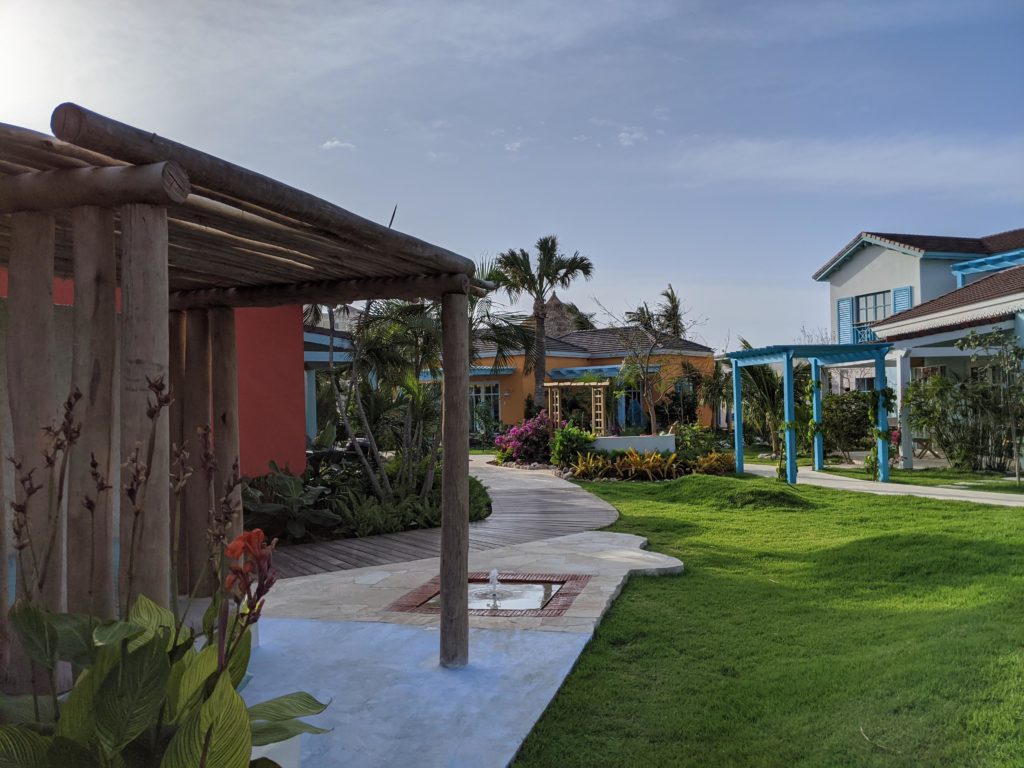 Lawns and pathways of the Boardwalk Boutique Hotel Aruba