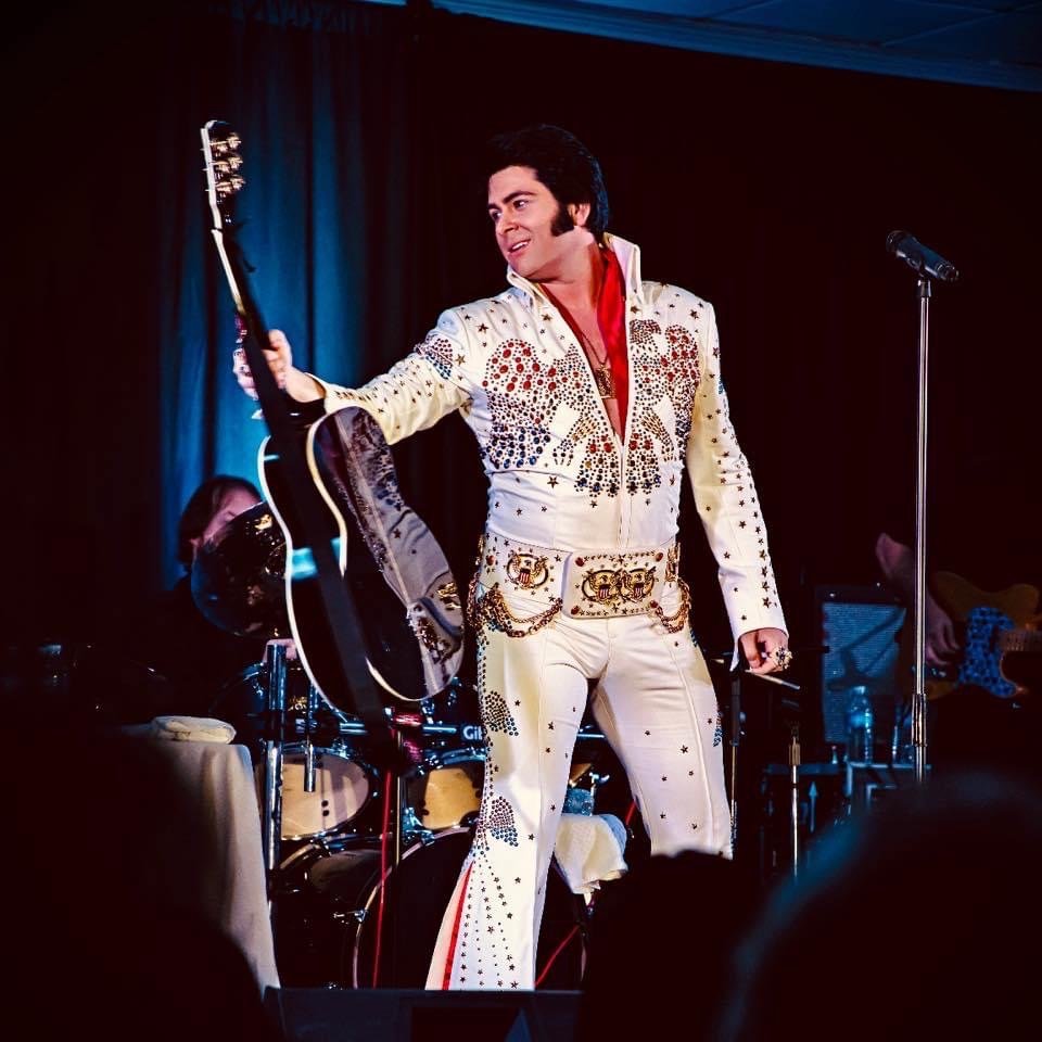 Alex Mitchell, the multi-award-winning Elvis Tribute Artist, took home the prize at the 2021 ETA Festival.