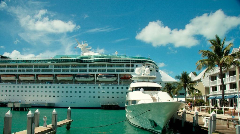 Yachts and cruise ships make port at Key West where passengers love to shop around.