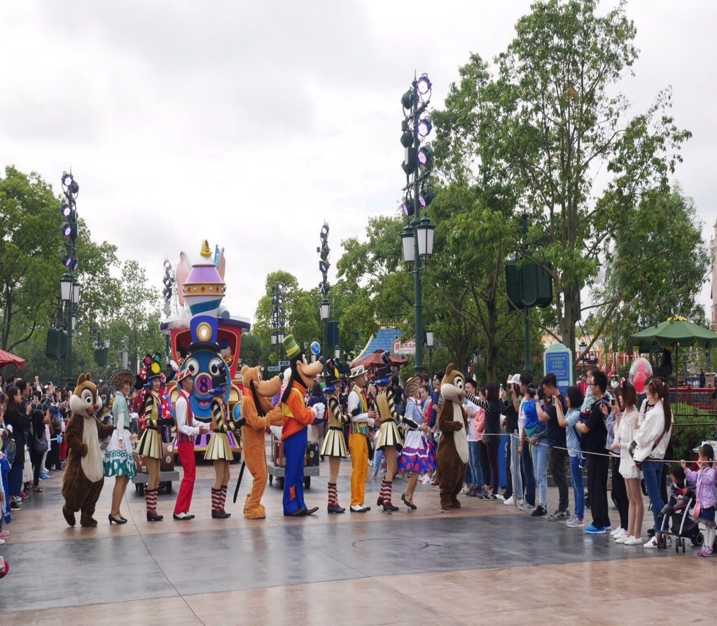 Visitors line up to meet costumed Disney characters at Shanghai Disneyland.