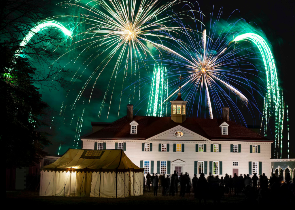 Mount Vernon holiday illuminations and fireworks for the winter season. Photo by Buddy Secor for Visit Alexandria.