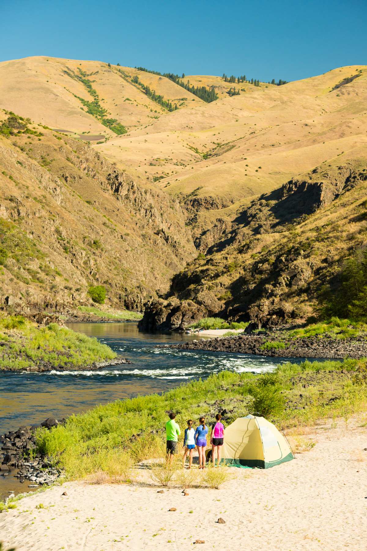 The Salmon River's sand banks provide beautiful camping spots. Photo c. ROW Adventures