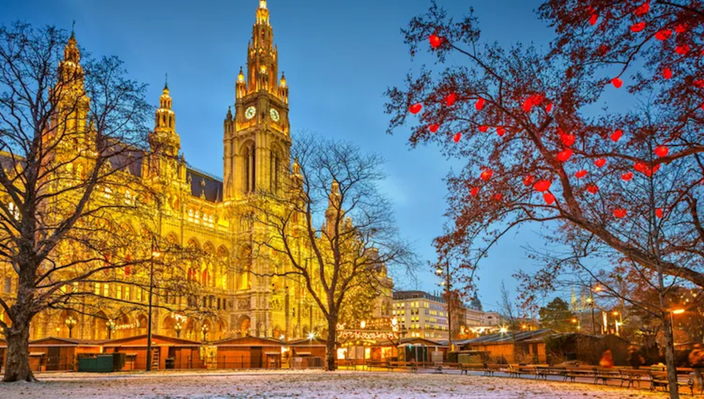 Vienna glows with holiday lights at Christmas Markets around town. Photo c. S Borisov for CroisiEurope 