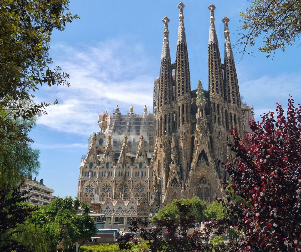 The catedral of Sagrada Familia in Barcelona, a masterpiece by Antoni Gaudi, is nearing completion. Photo by Patrice Gaudet for pixabay.