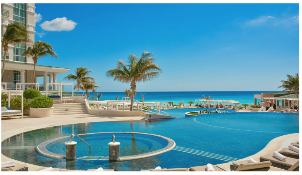 Sandos all-inclusive resorts in Mexico are offering great family vacation travel deals for Travel Tuesday. Photo c. Hotels.com