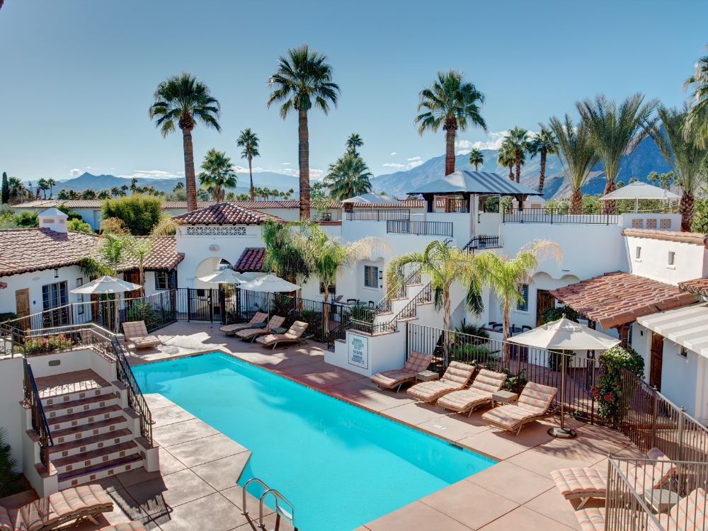 View of the pool at the Triada Hotel Palm Springs, California. Photo c. Triada Hotel Palm Springs, Autograph Collection.