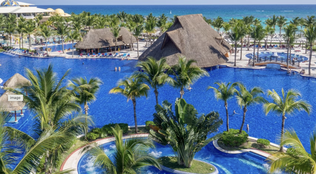 The beachfront pools at the Barcelo Riviera Maya Grand resort complex. Photo c. Barcelo