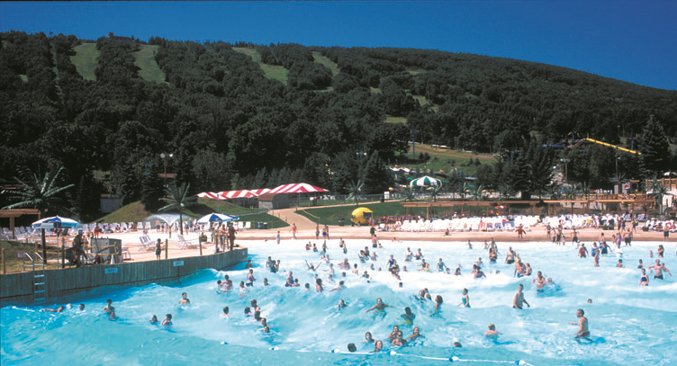 https://myfamilytravels.com/sites/default/files/Camelbeach-wave-pool-poconos.png