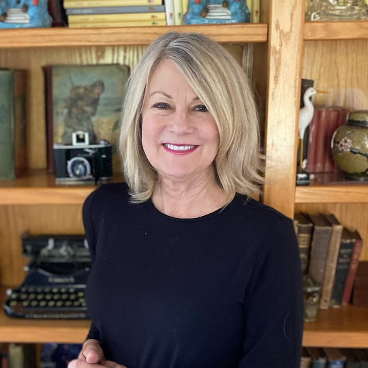Author Laura Sutherland