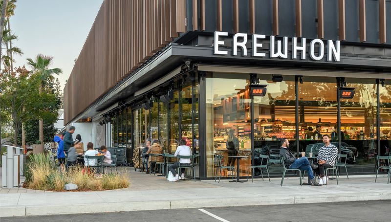 Erewhon Market: Celebrity Spotting While Grocery Shopping