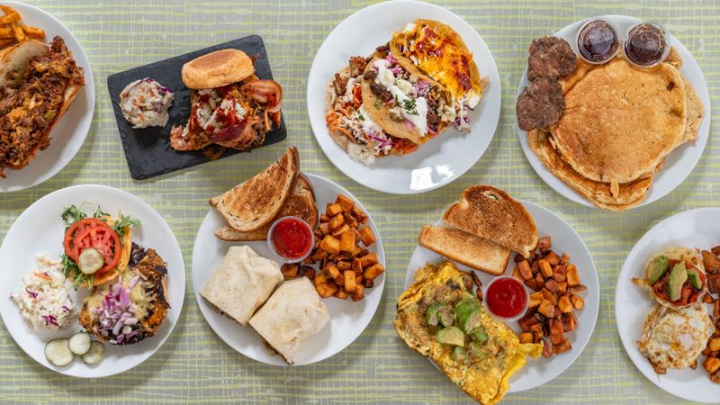 Good Truckin' Diner – Lansing & Grand Rapids