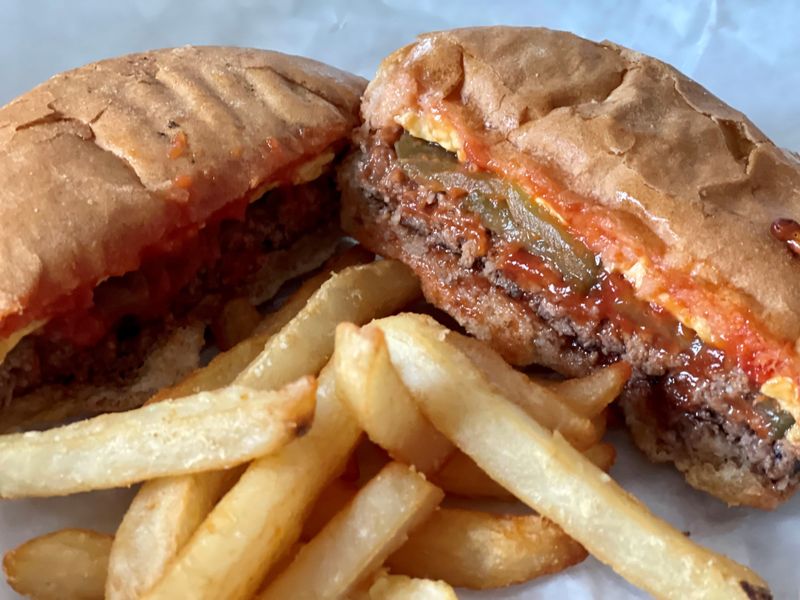 Kroll's West: Green Bay's Griddle Glory