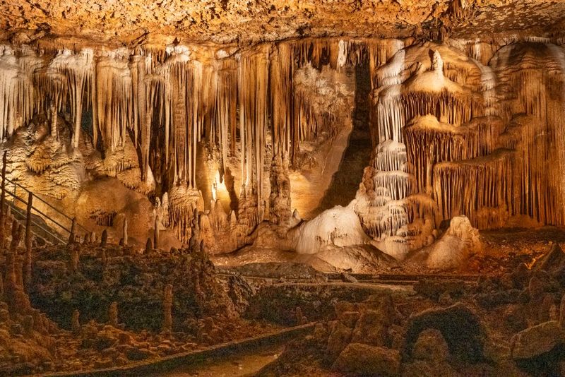 Blanchard Springs Caverns