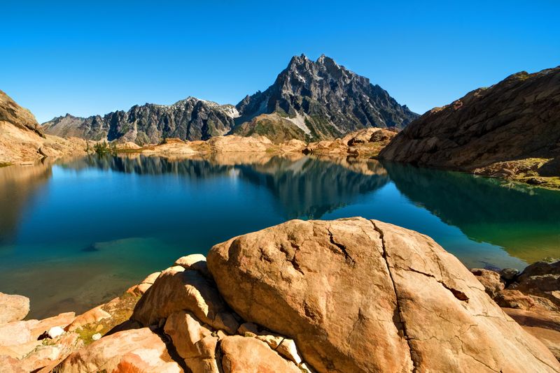 Lake Ingalls: Larches and Mountain Goats