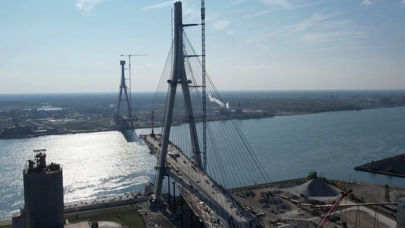 I-75 Bridge Reconstruction Near Detroit