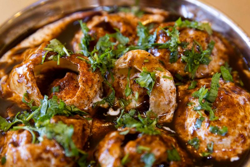 Vik's Chaat Corner: Street Food Paradise