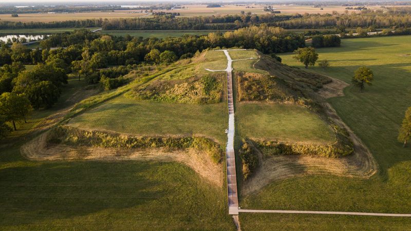 Cahokia Mounds' Ancient Mysteries