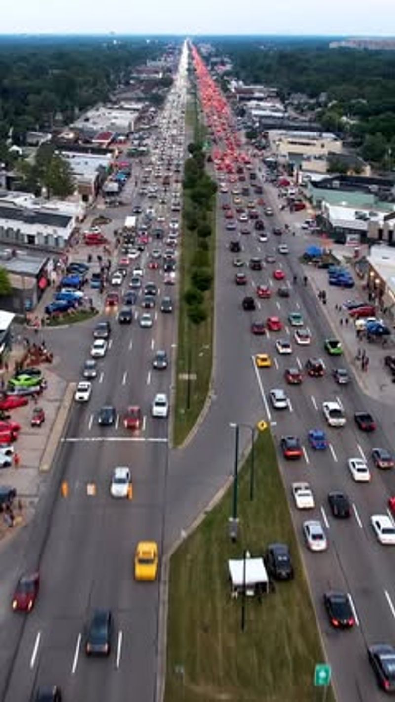 Woodward Dream Cruise Crawl