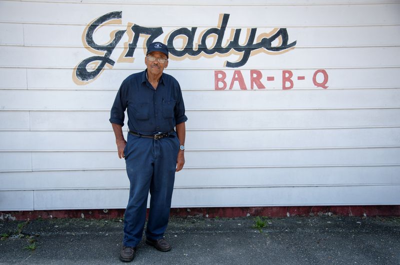 Grady's BBQ - Last Of The Wood-Only Pitmasters