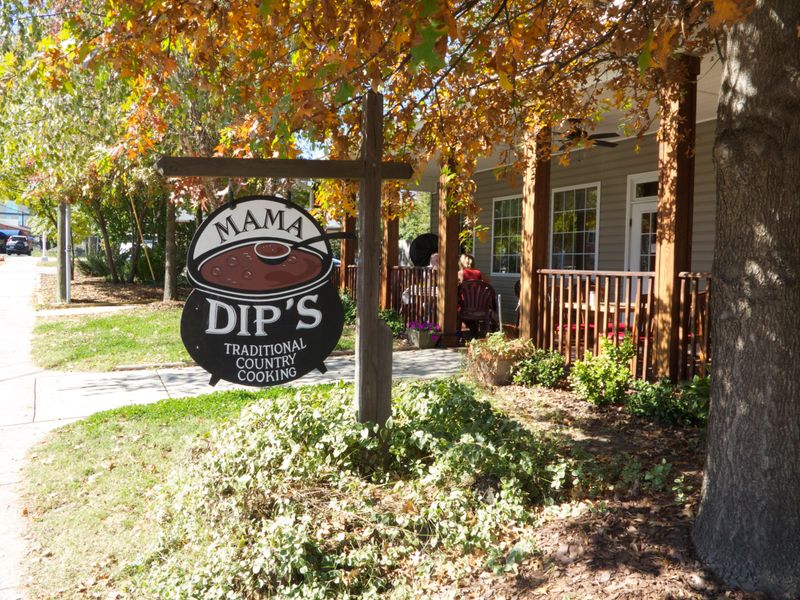 Mama Dip's Kitchen: Chapel Hill's Soul Food Legend