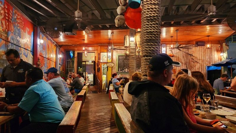 Garcia’s Seafood Grille & Fish Market (Miami)