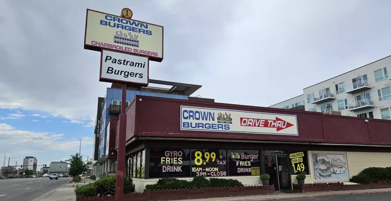 Crown Burgers, Pueblo