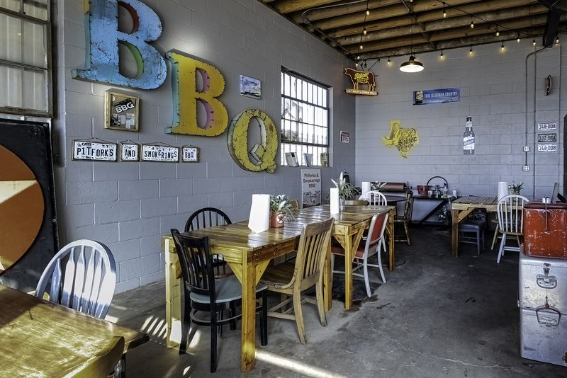Pitforks and Smokerings BBQ – Slaton