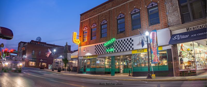 Bristol for Classic Diners Near the State Line