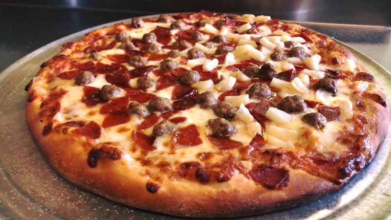 Roma’s Pizza in Lansing