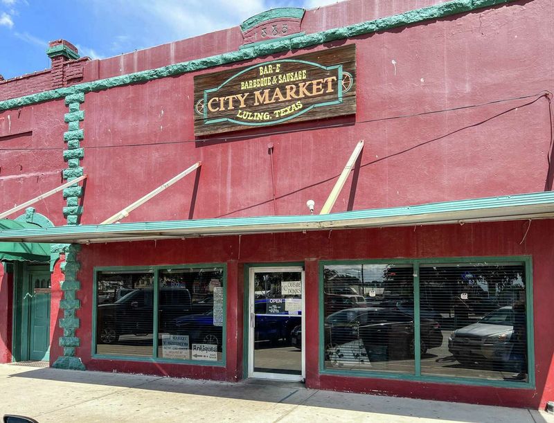 City Market – Luling