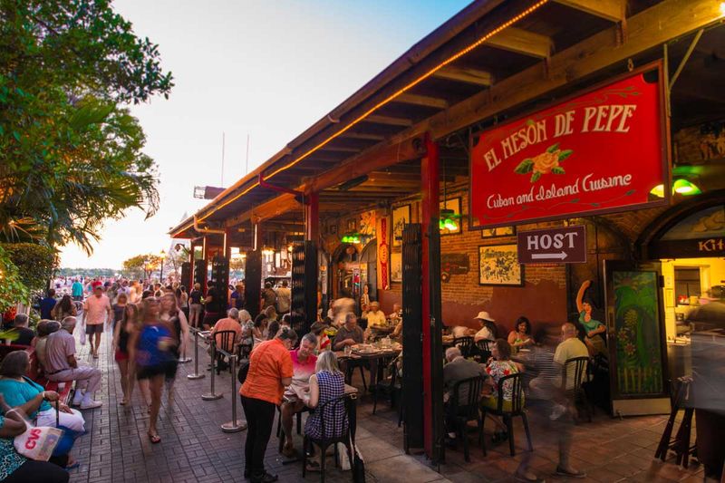 El Meson De Pepe's Restaurant & Bar