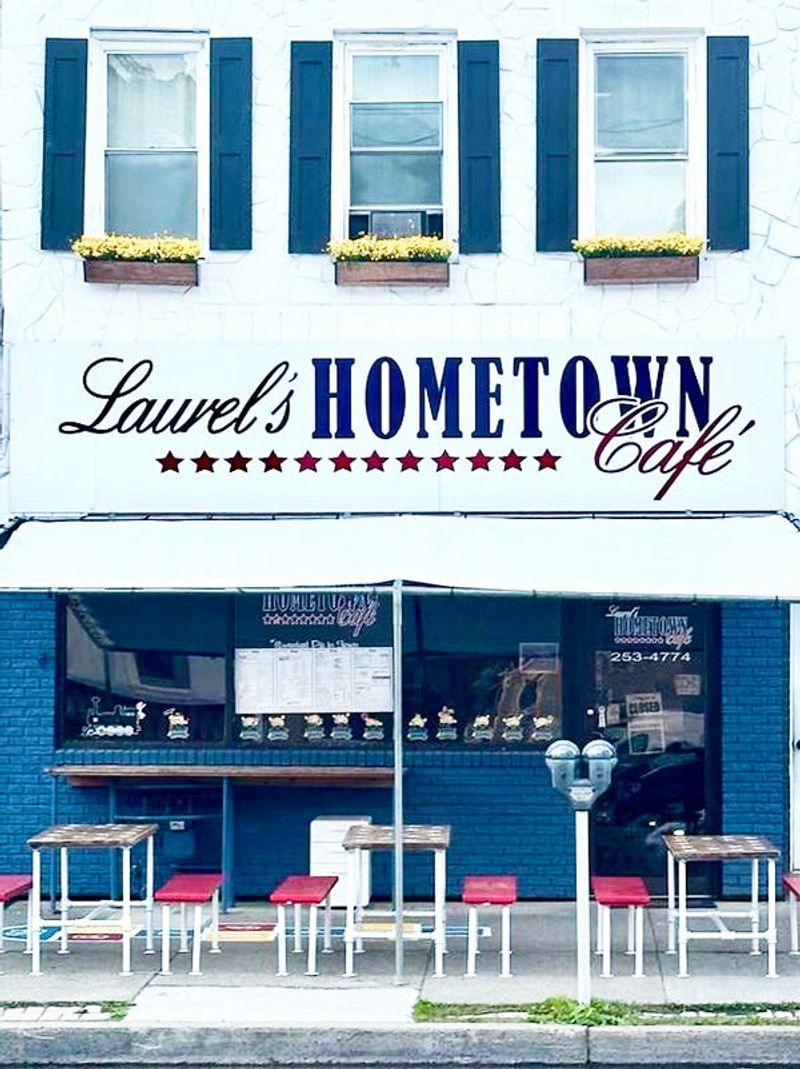 Laurel's Hometown Cafe – Honesdale