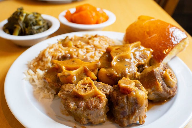 Mikki’s Soulfood Café (Southwest Houston / Pearland)