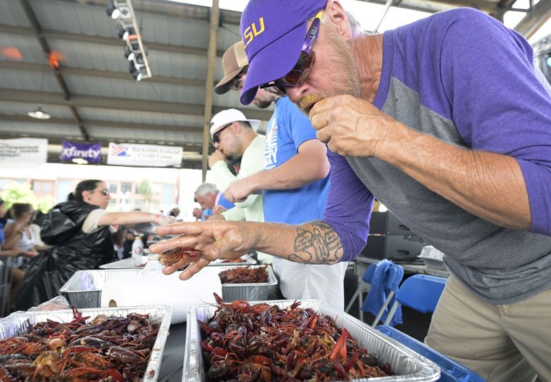 Shreveport's Mudbug Madness: Northern Louisiana's Crawfish Crown