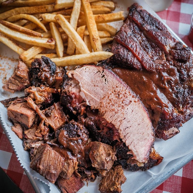 Danny Edwards Blvd Barbecue: Lunch-Only Sauce Worth Playing Hooky For