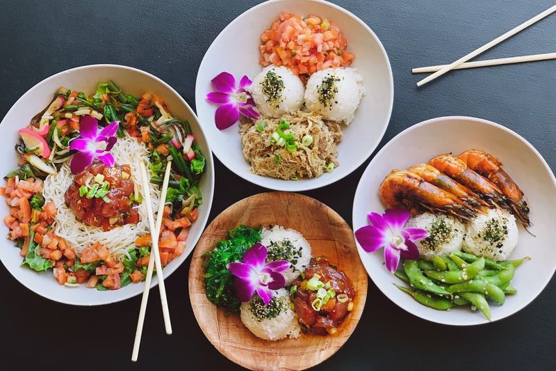Umekes Fish Market Bar & Grill in Kailua Kona