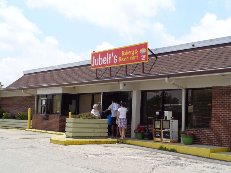 Jubelt's Bakery & Restaurant in Litchfield