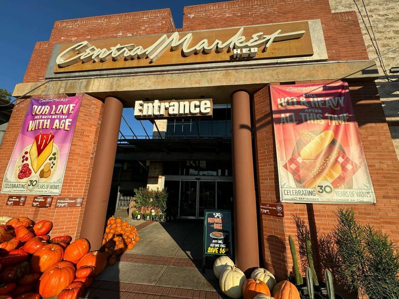 Central Market: A Food Paradise for Culinary Explorers