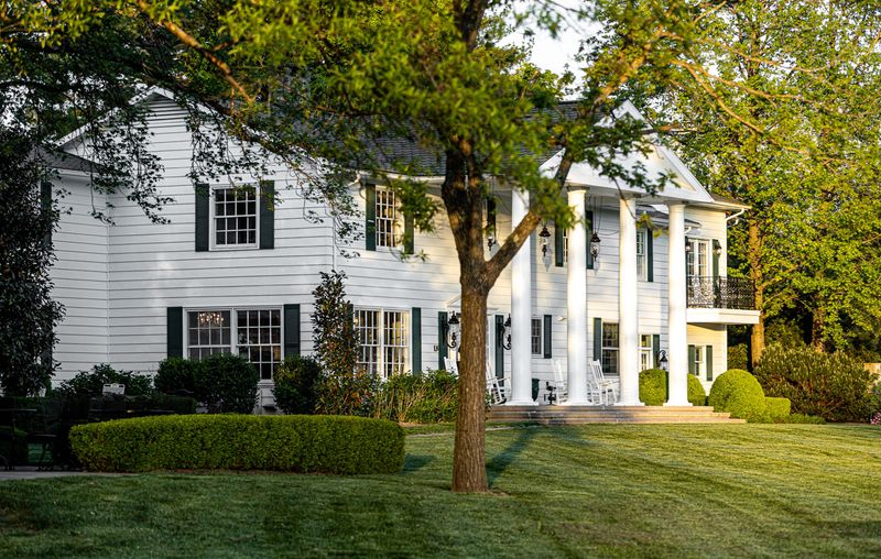Pine Manor Estate in Carbondale