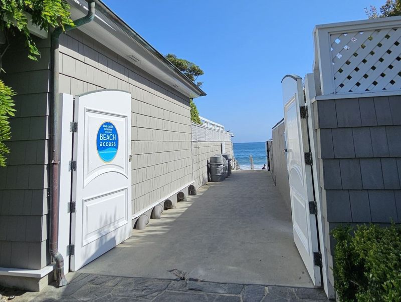 The Mysterious 'California Coastal Access' Signs