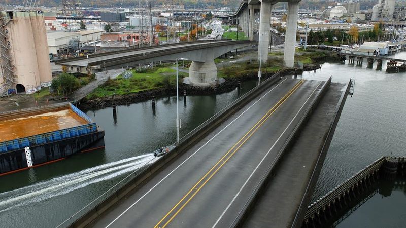 Spokane Street Swing Bridge: West Seattle's Low-Level Trap