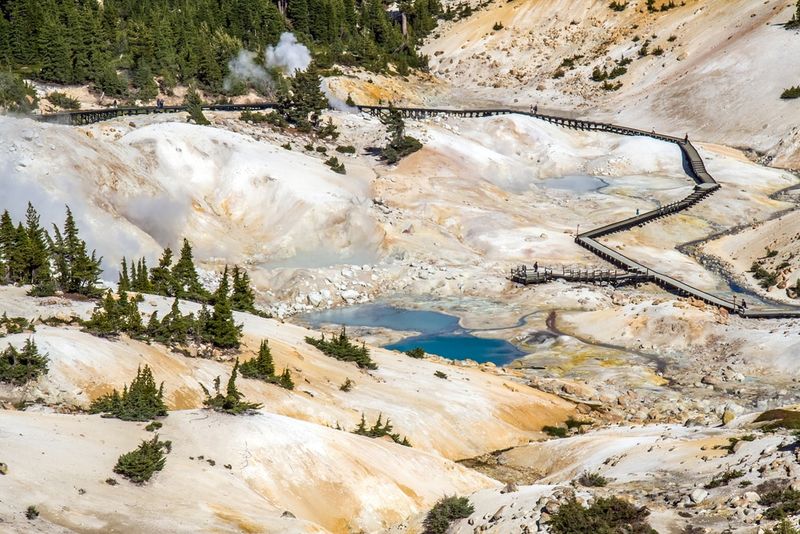 Bumpass Hell Trail, Lassen Volcanic National Park