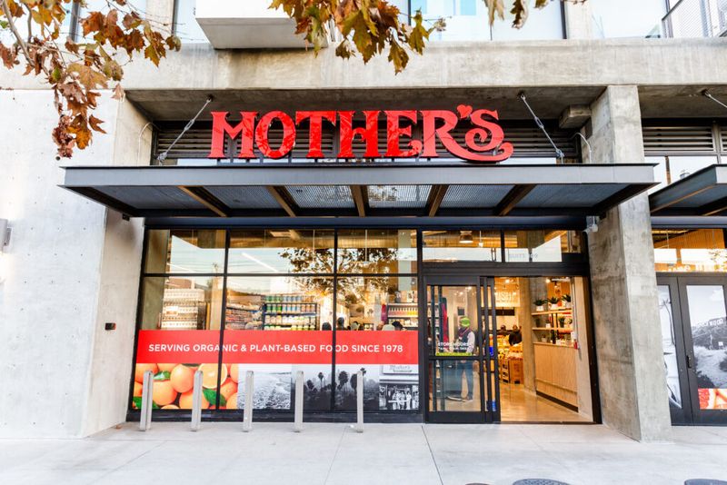 Mother's Market & Kitchen: Community-Focused Health Food Haven