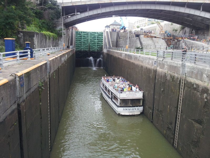 Lockport Locks and Erie Canal Cruises